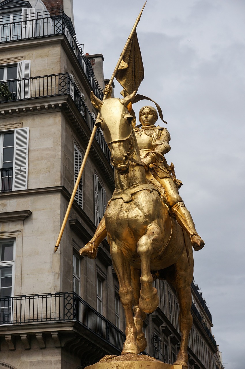france paris horsewoman free photo