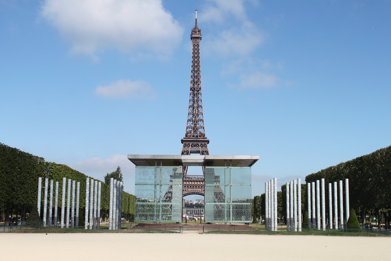 france paris eiffel tower free photo