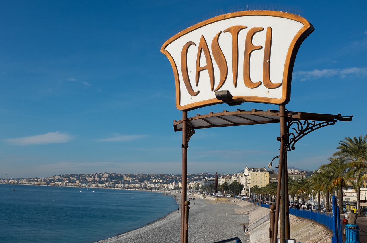 france beach sign free photo