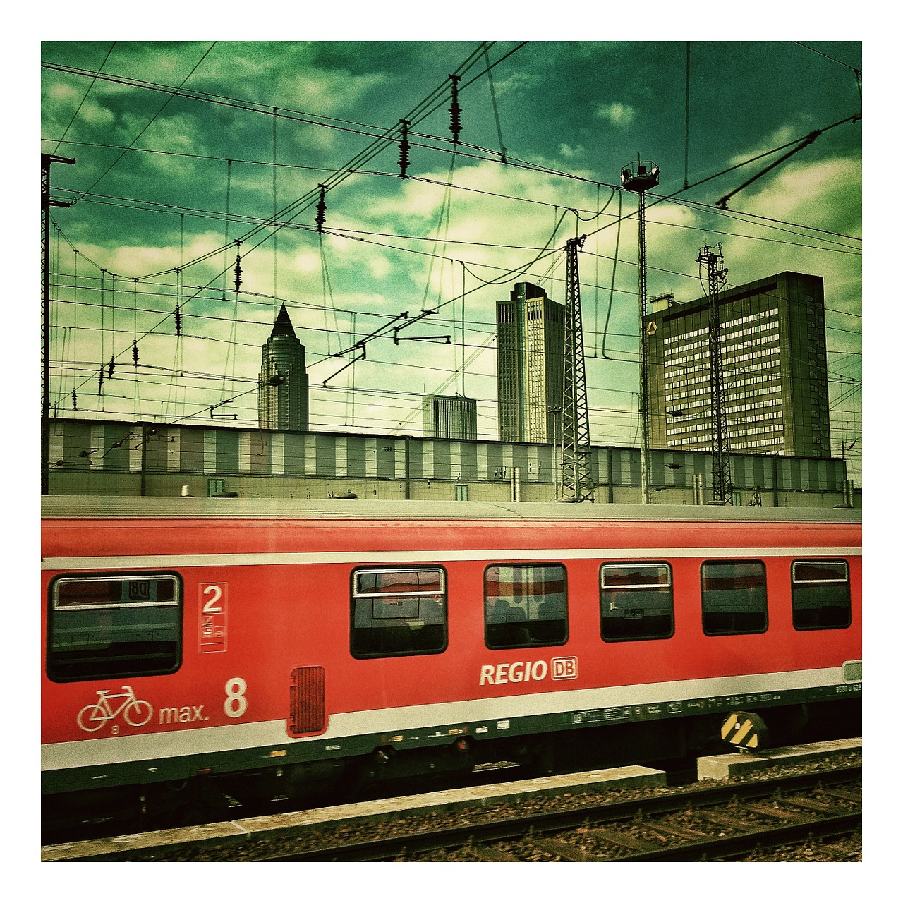frankfurt railway station railway free photo