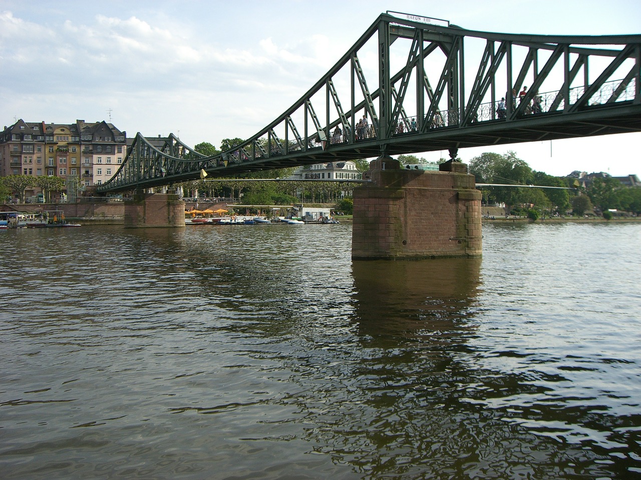 frankfurt main bridge free photo