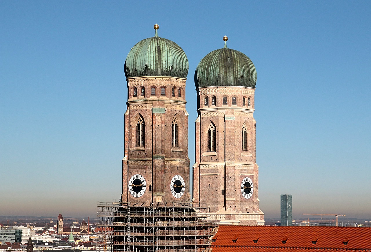 frauenkirche munich towers free photo