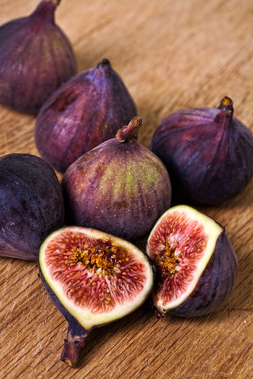 fresh figs food free photo