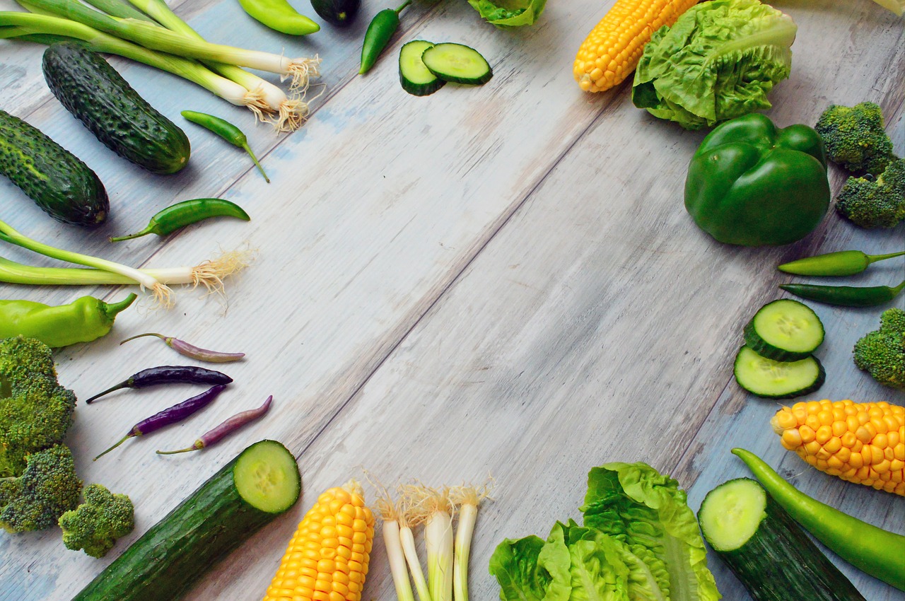 fresh  healthy  vegetables free photo