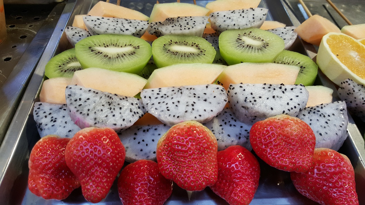 fresh fruit kiwi strawberry free photo