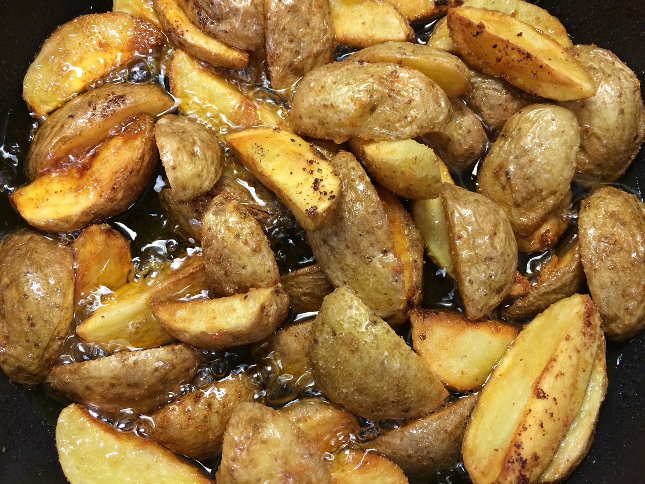 fried potatoes delicious lunch free photo