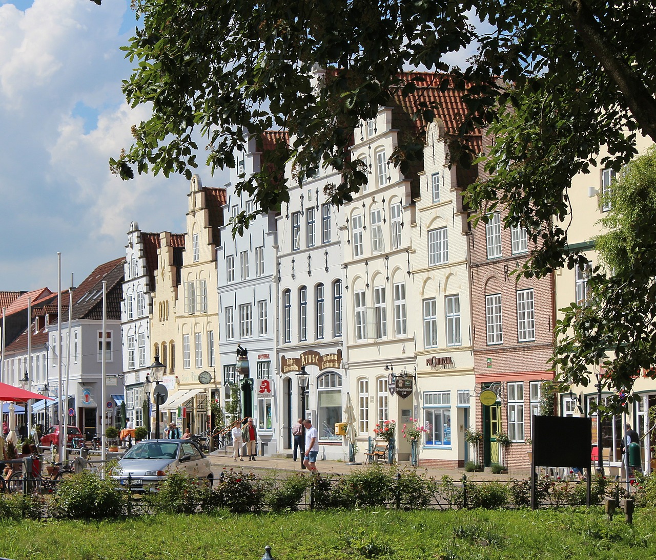 friedrichstadt homes row of houses free photo