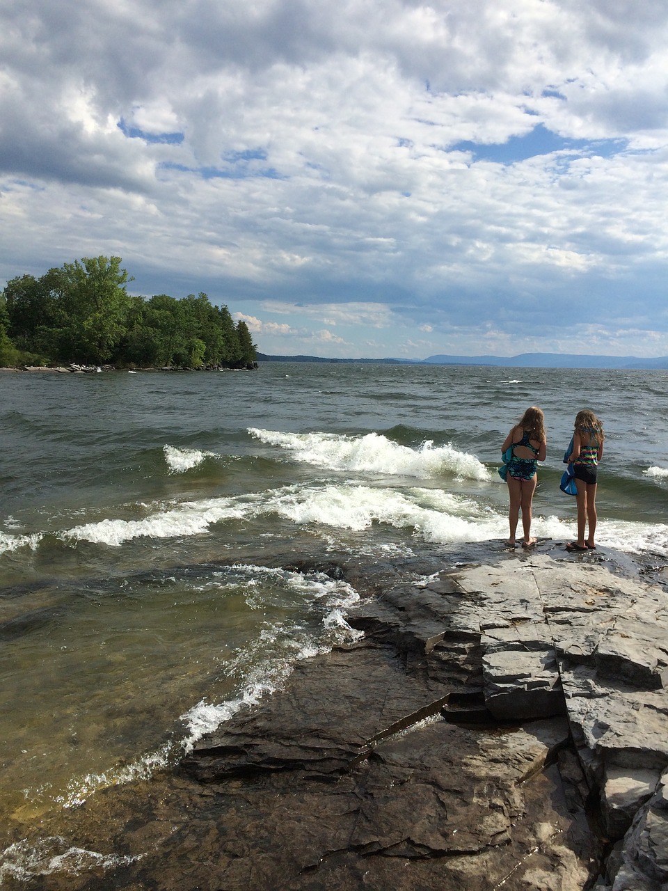 friends girls lake champlain free photo