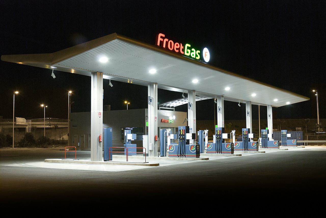 froet gas petrol station gasoline free photo
