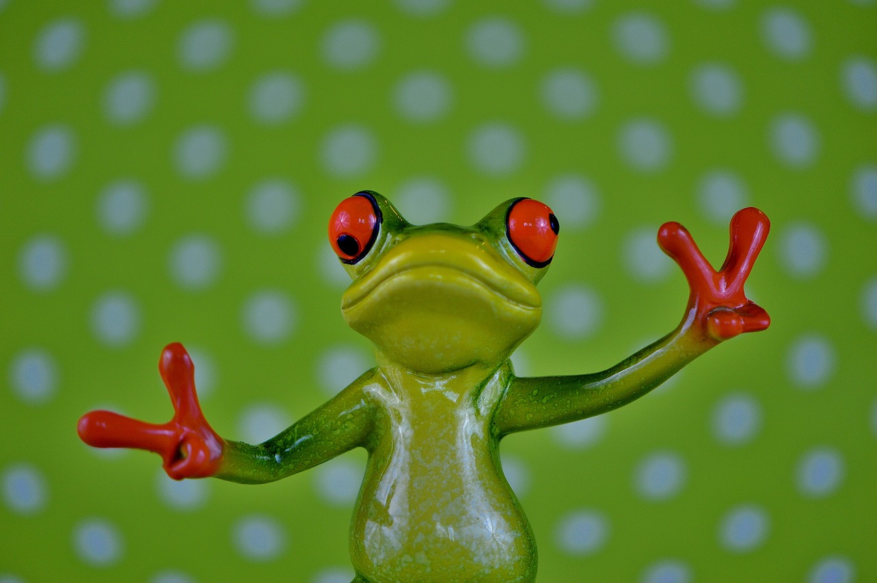 frog gesture peace free photo