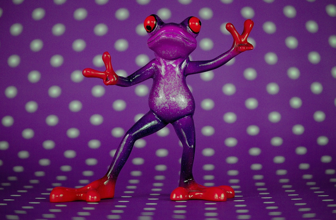frog disco gesture free photo