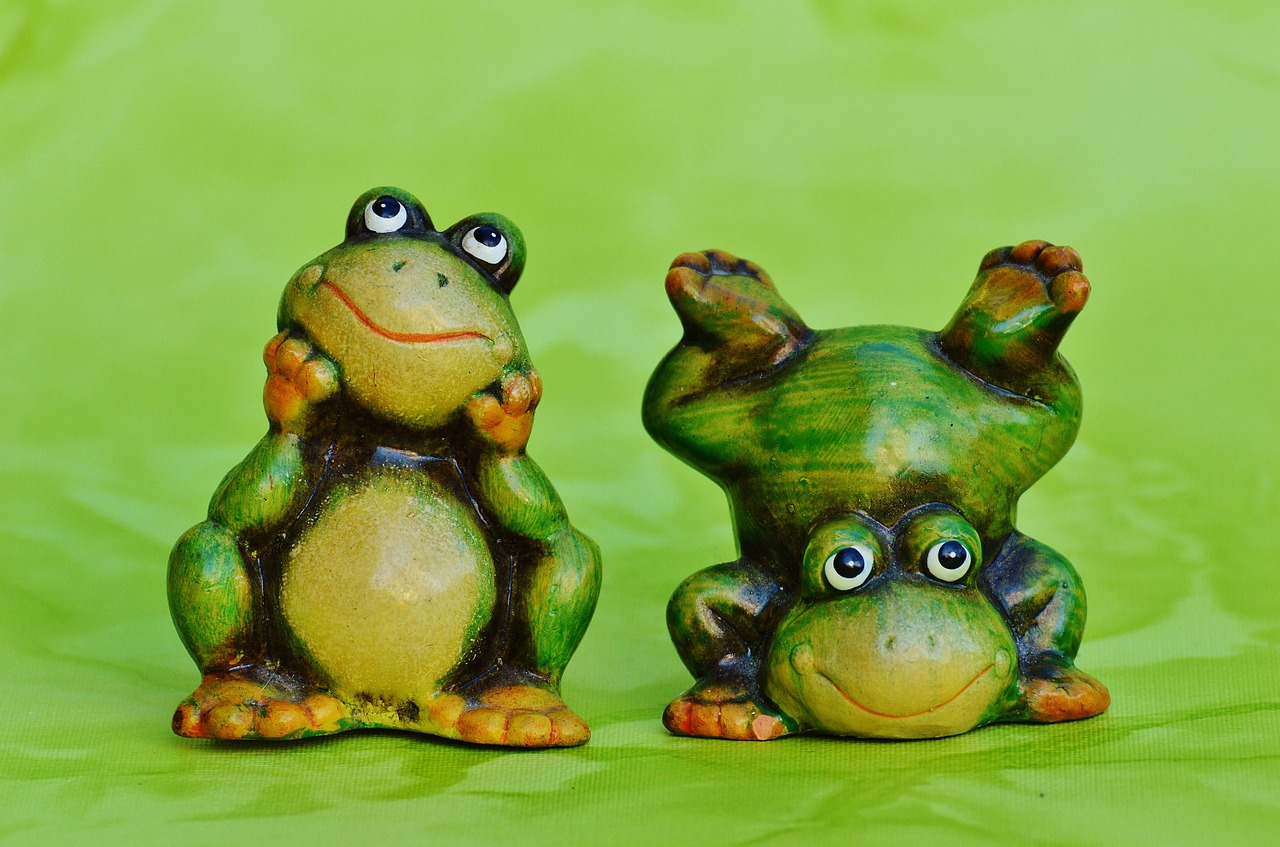 Frogs,frog,figure,funny,green - free image from needpix.com