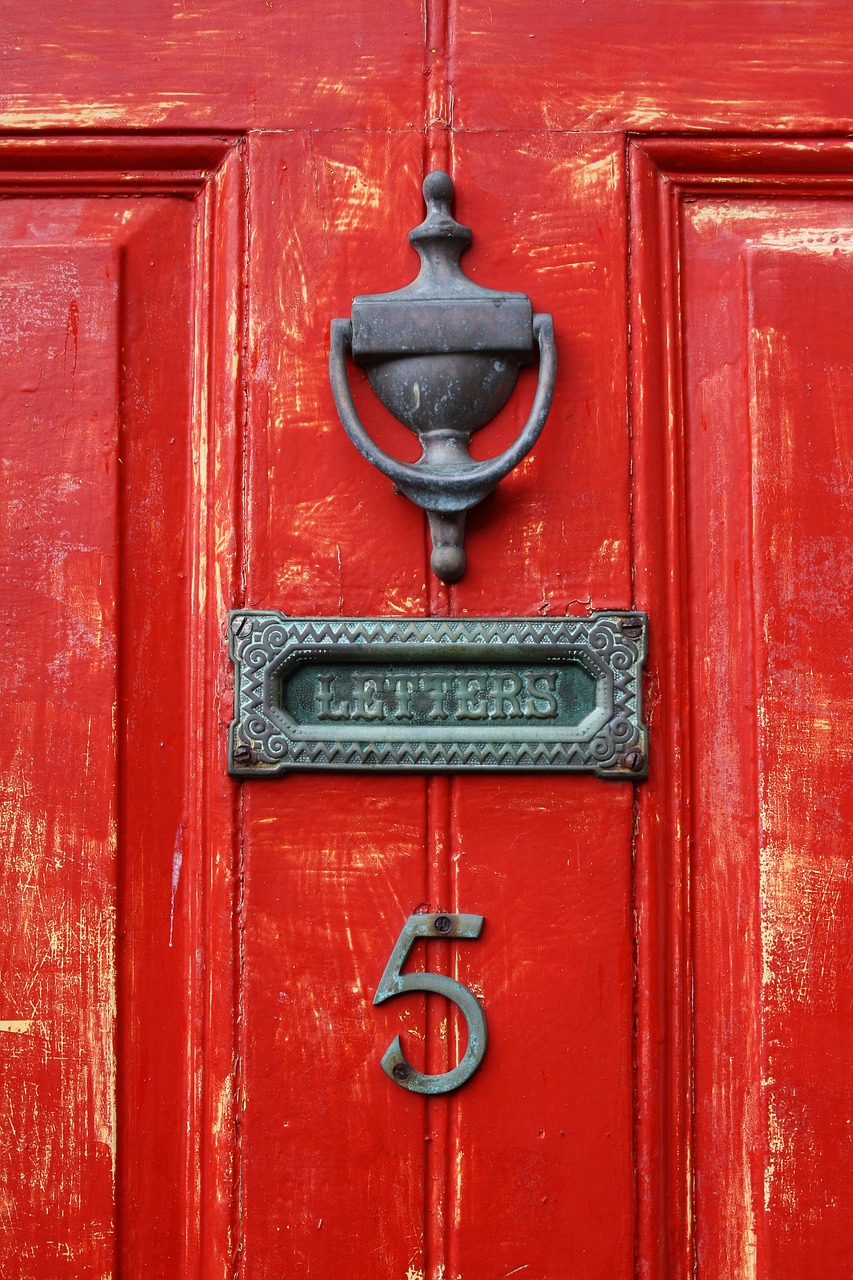 front door doorknocker mailbox free photo
