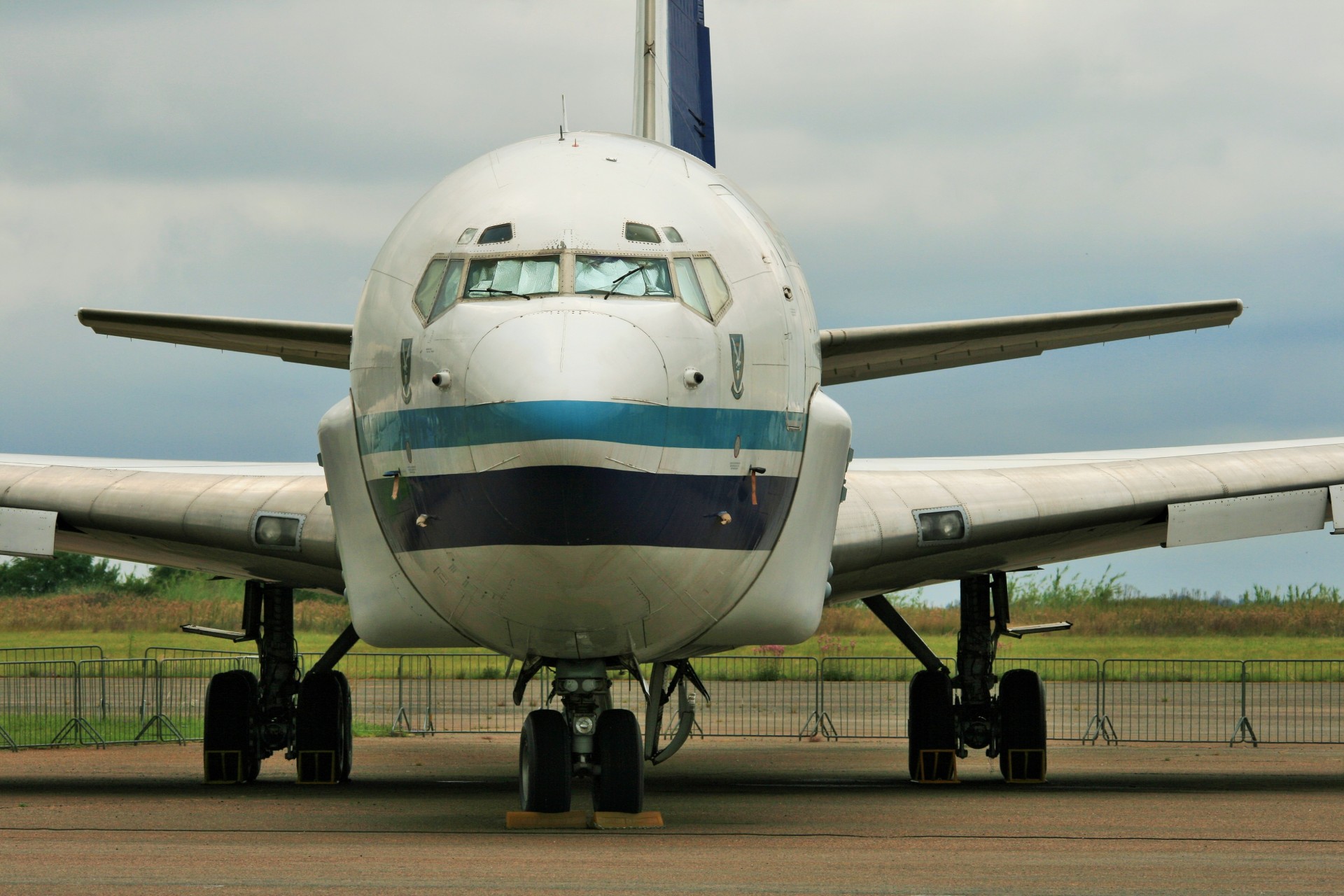 aircraft fixed wing b-707 free photo