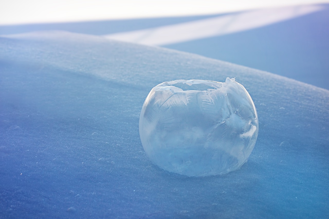 frozen bubble  bubble  ice free photo