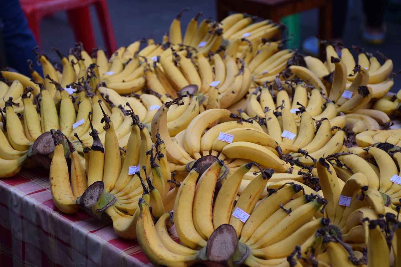 fruit bananas food free photo