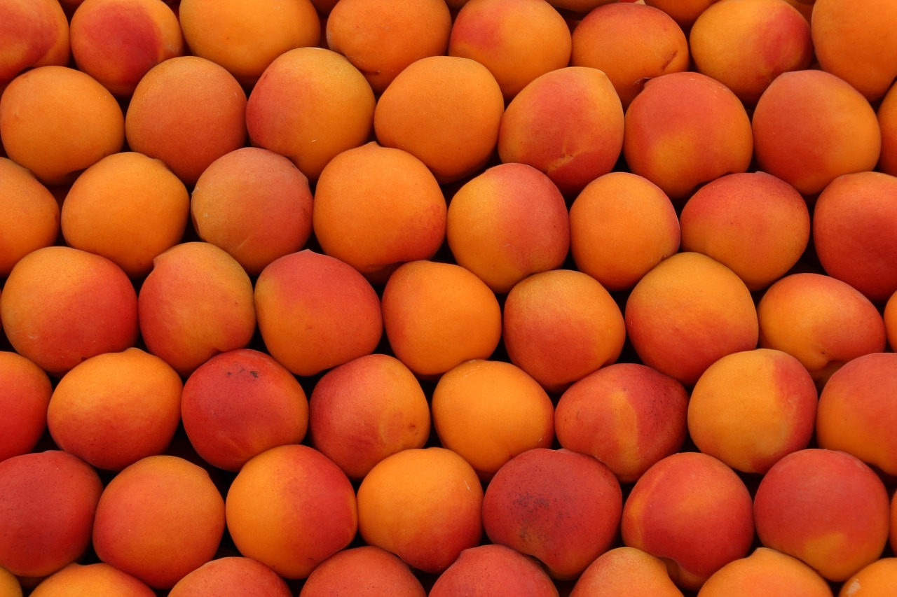 fruit peach market free photo