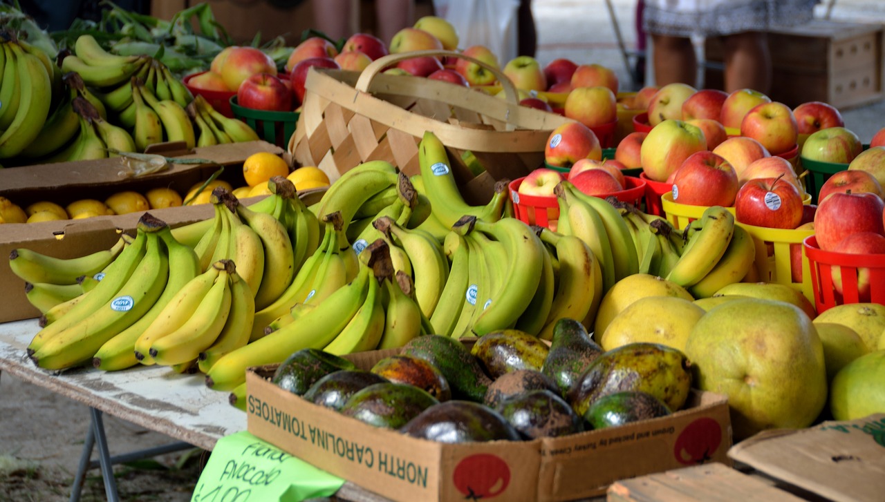 fruit vegetables market free photo