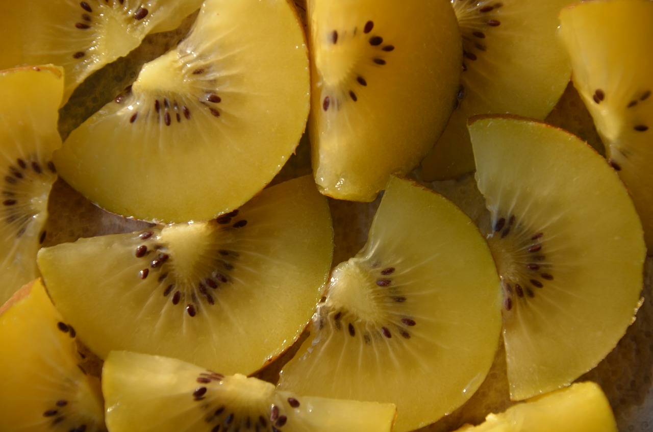 fruit yellow kiwi free photo