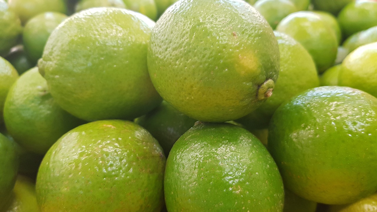 fruit  lemon  green free photo