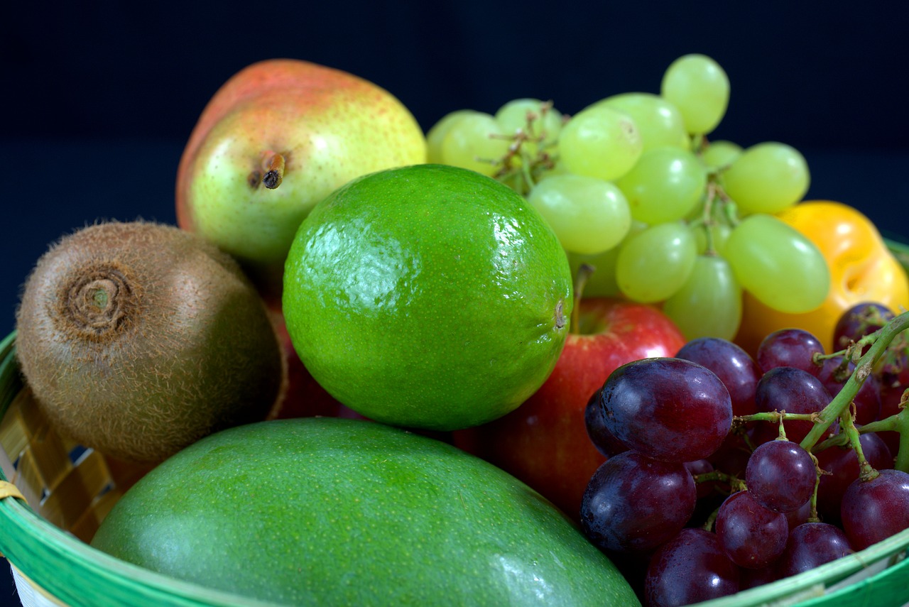fruit  fruit basket  healthy free photo