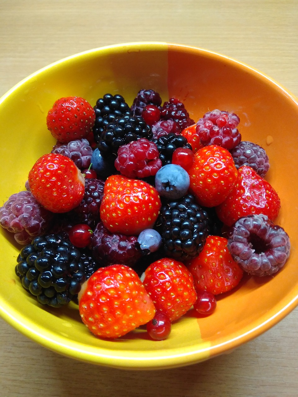 fruit  berries  food free photo