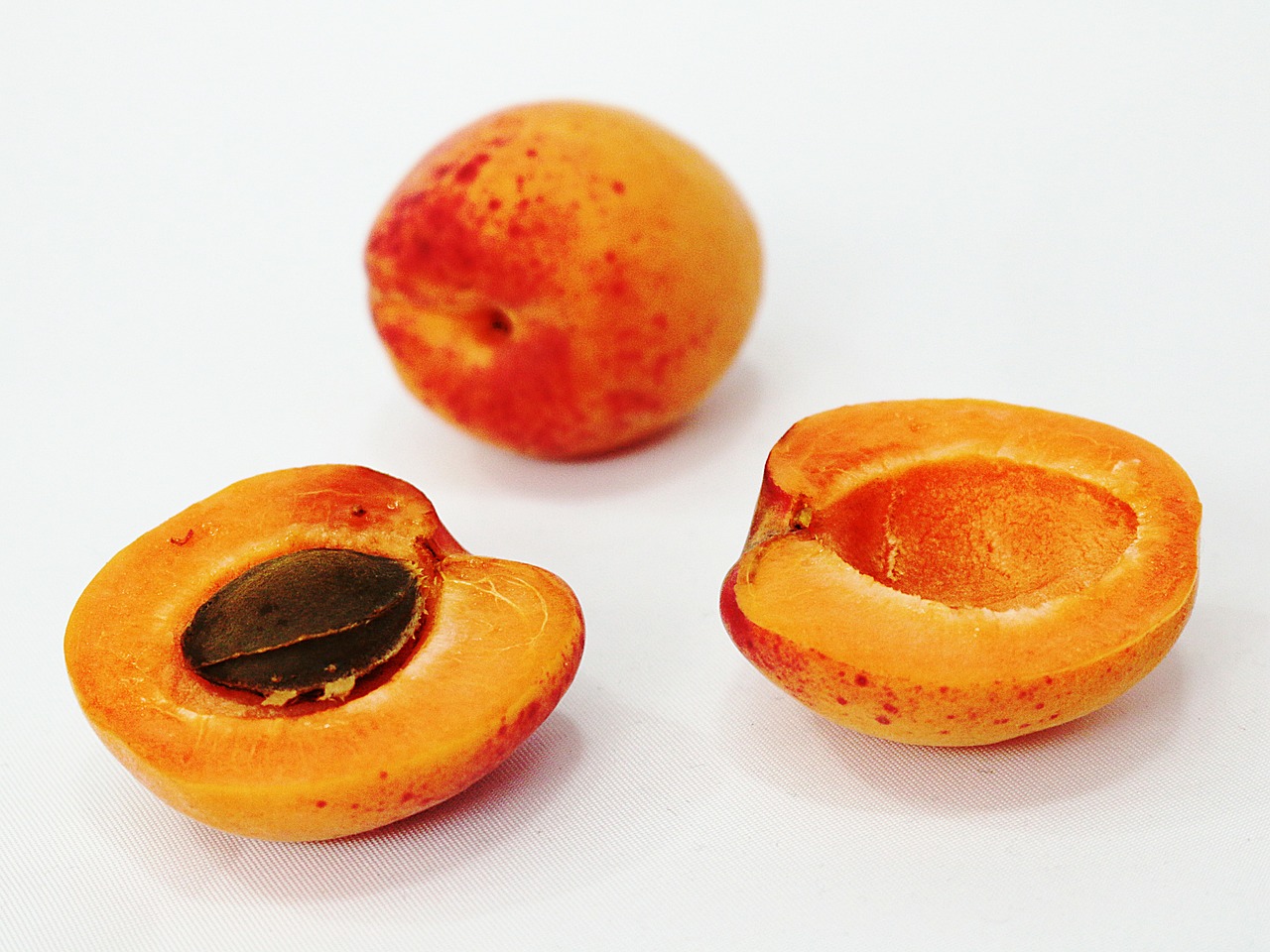 fruit apricot apricots free photo