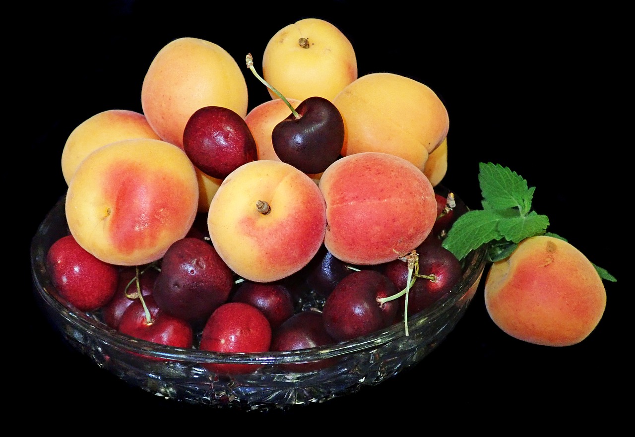 fruit  apricots  cherries free photo