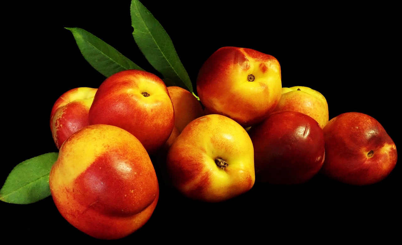 fruit  nectarines  food free photo