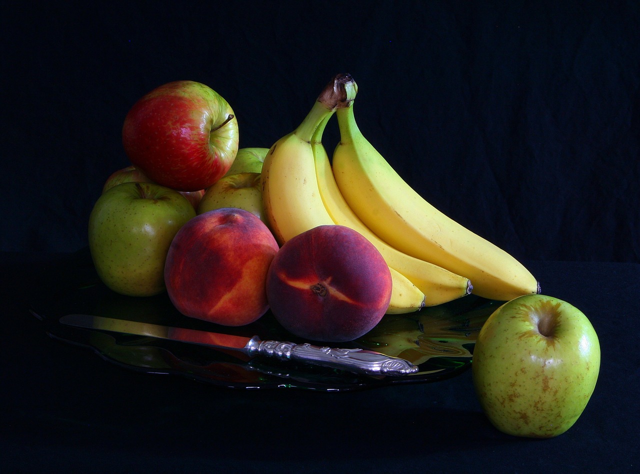 fruit apples bananas free photo