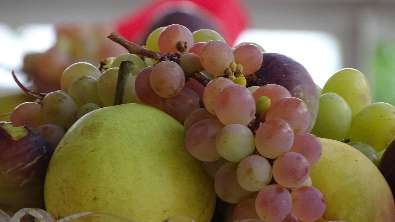 fruit grapes apple free photo