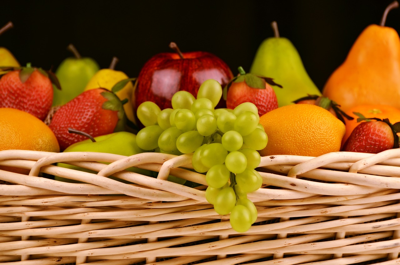 fruit basket grapes apples free photo