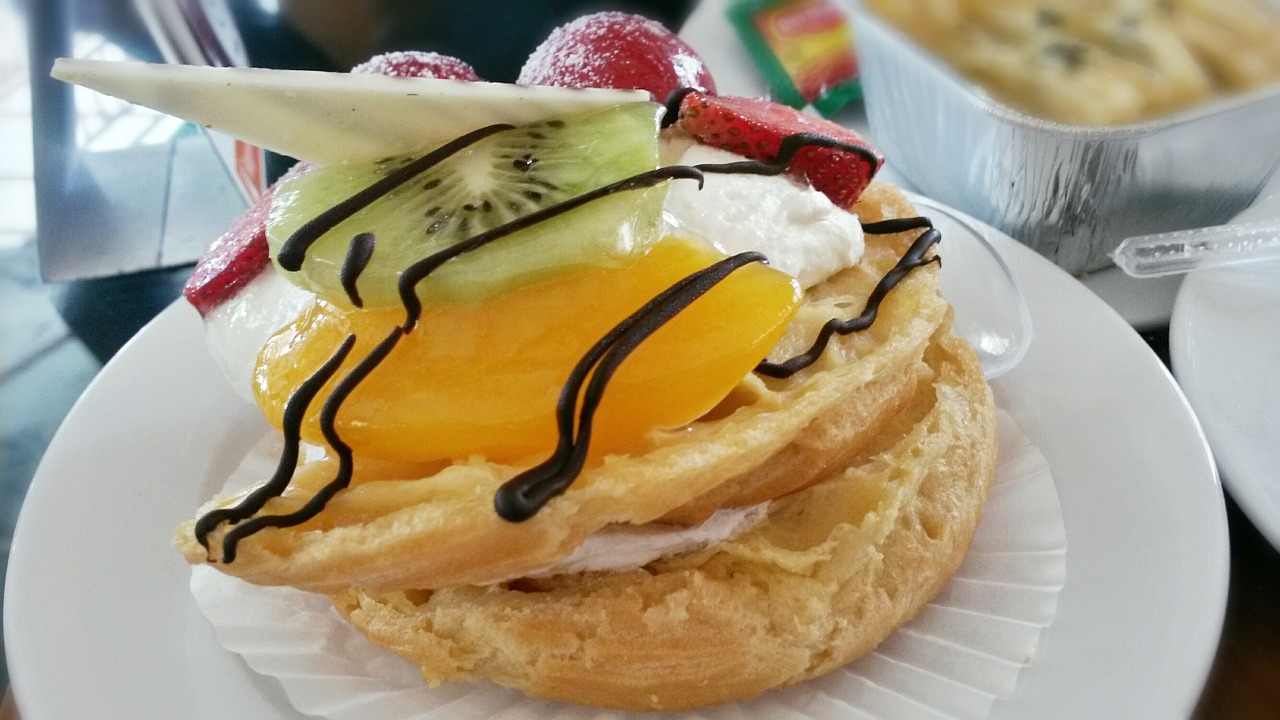 fruit filled choux pastry pastry tart free photo