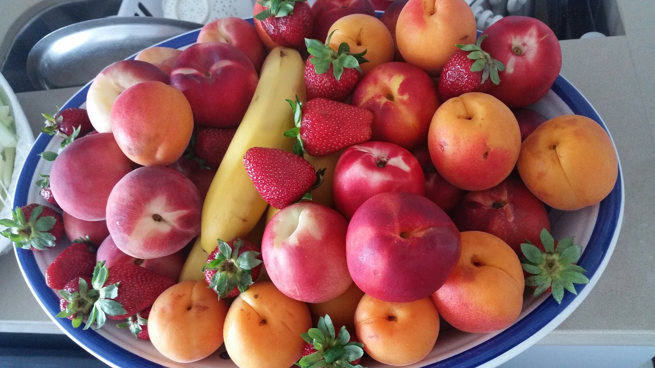 fruit plate fruit colourful fruits free photo