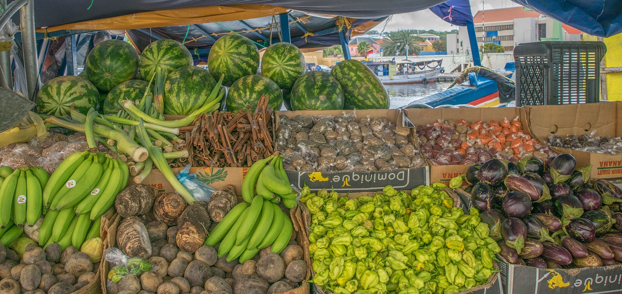 fruit stand tropical healthy free photo