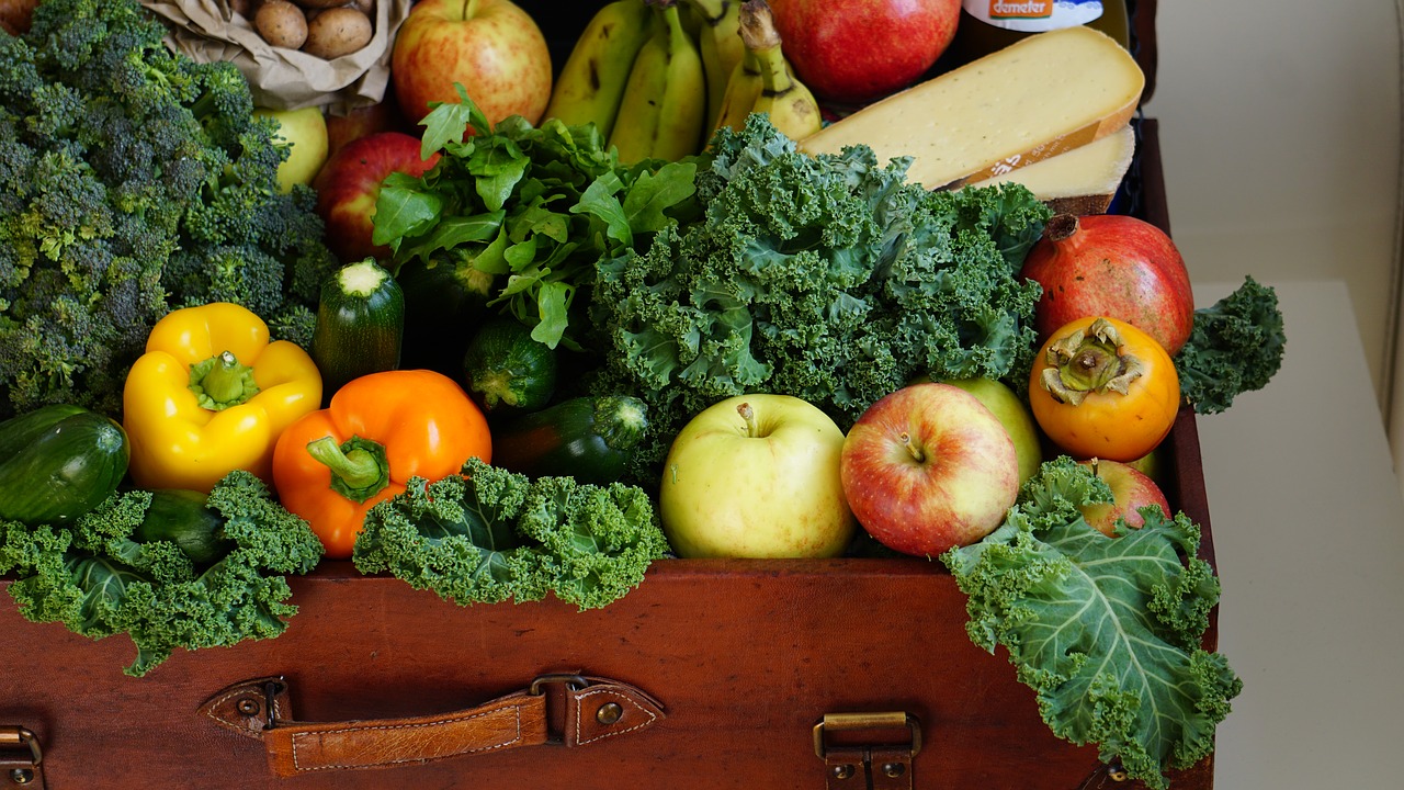 fruits vegetables market free photo