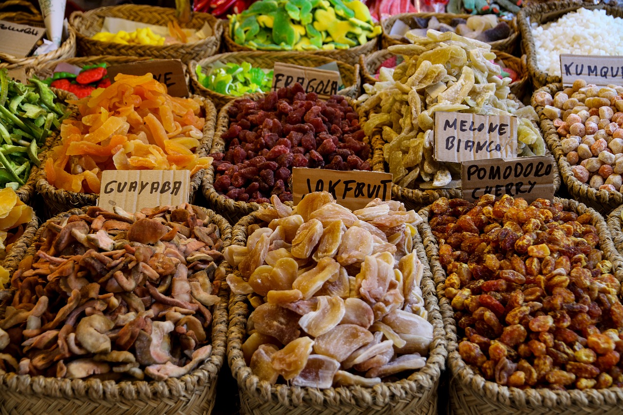 fruits  dried  tomatoes free photo