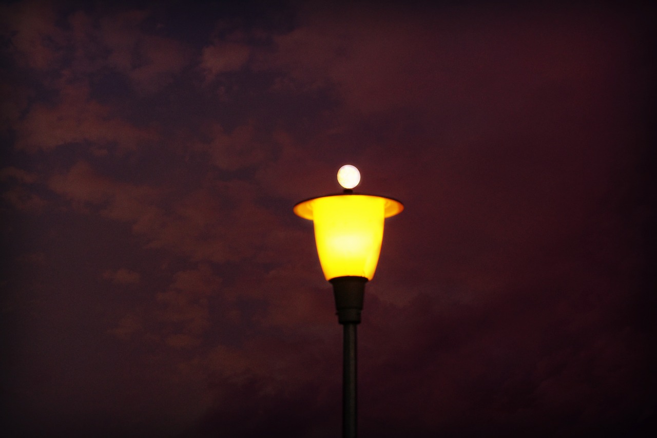 full moon street light lantern free photo
