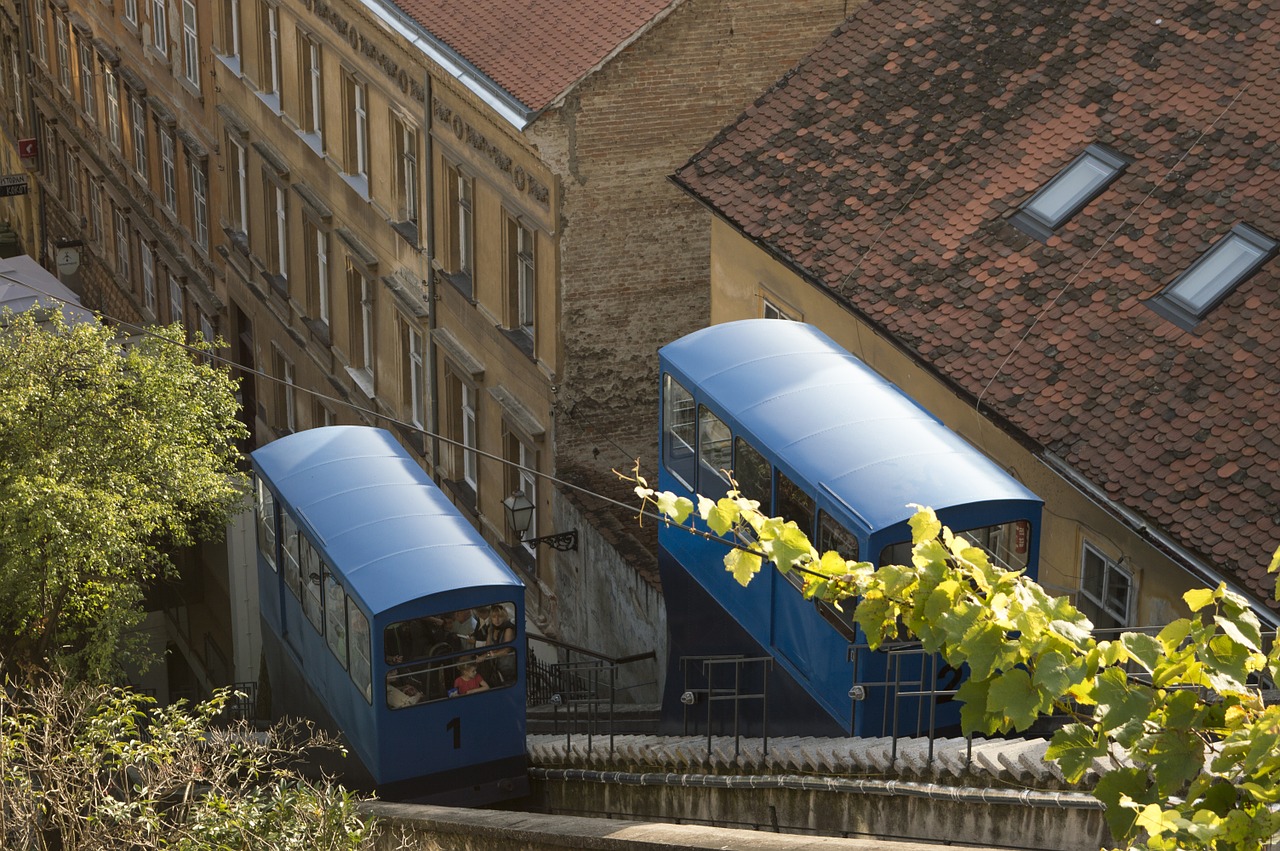 funicular lift travel free photo