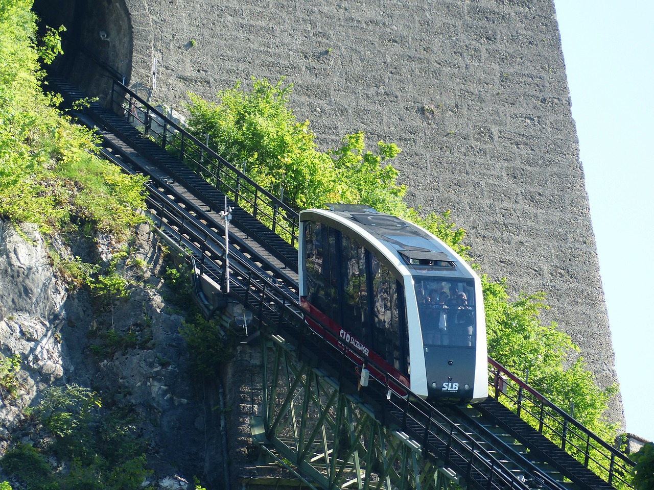 funicular railway train fortress free photo
