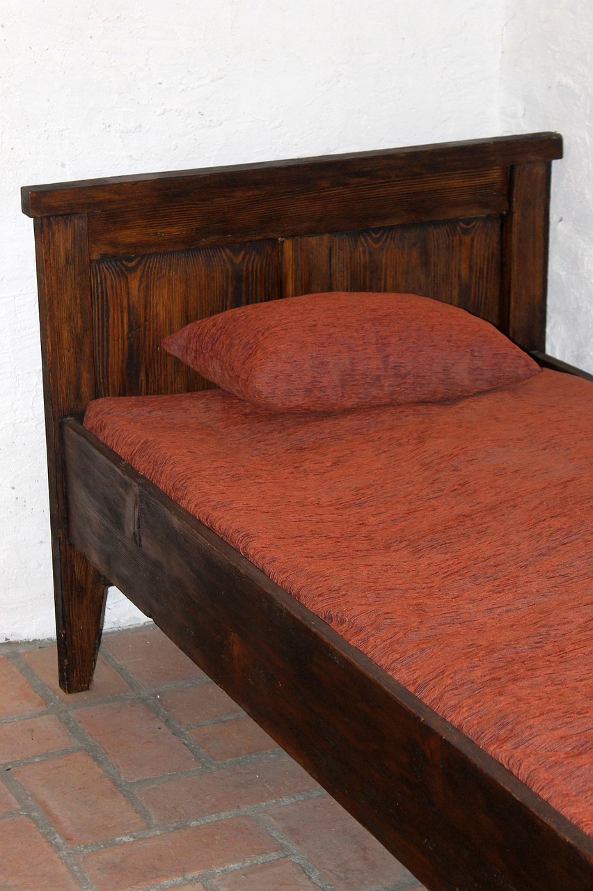 furniture antique bed free photo