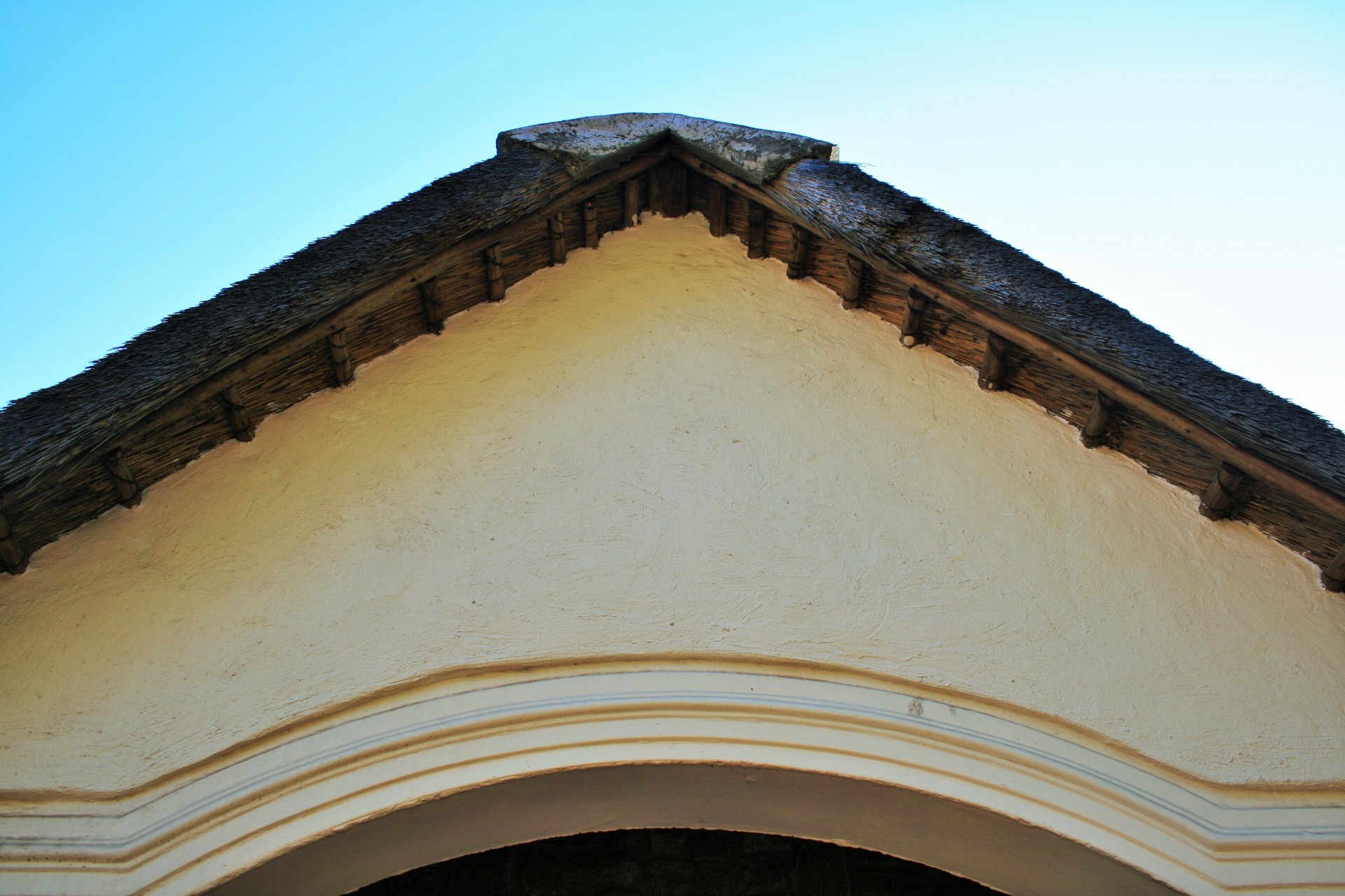roof thatch gable free photo