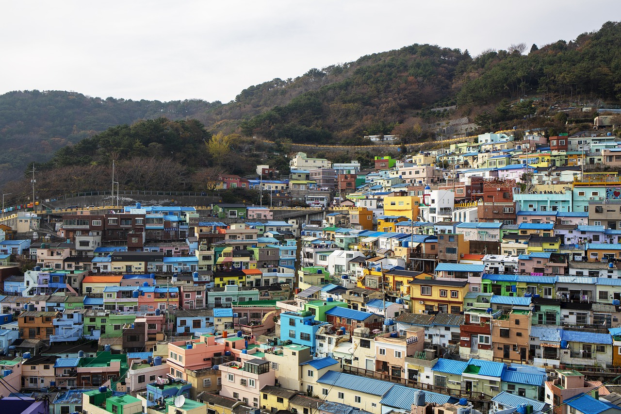 gamcheon village  busan  city free photo