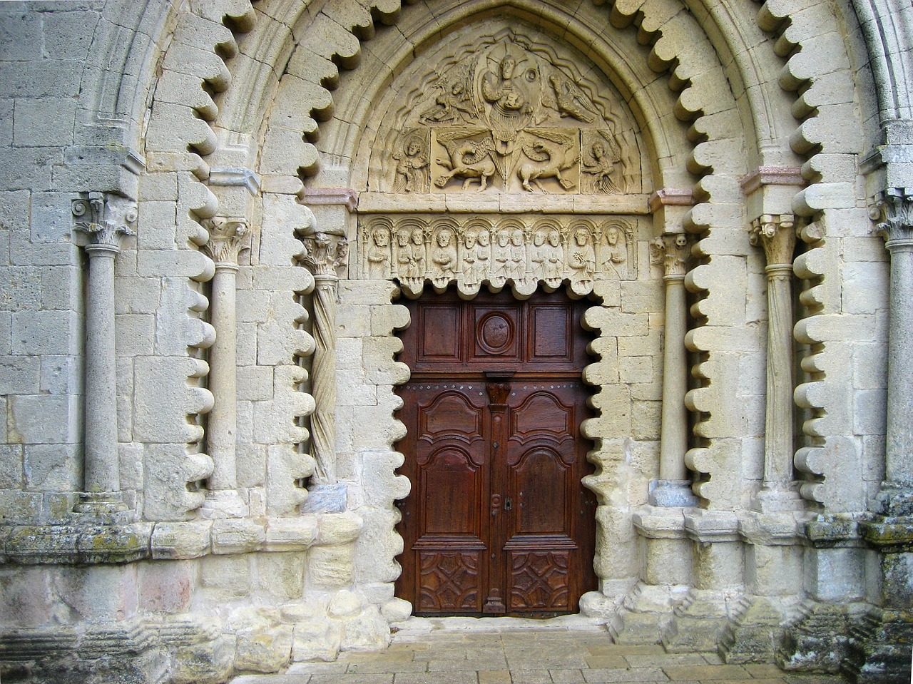 ganagobie abbey portal entrance free photo