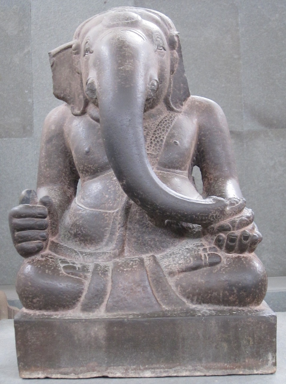 ganesha sandstone sculpture free photo