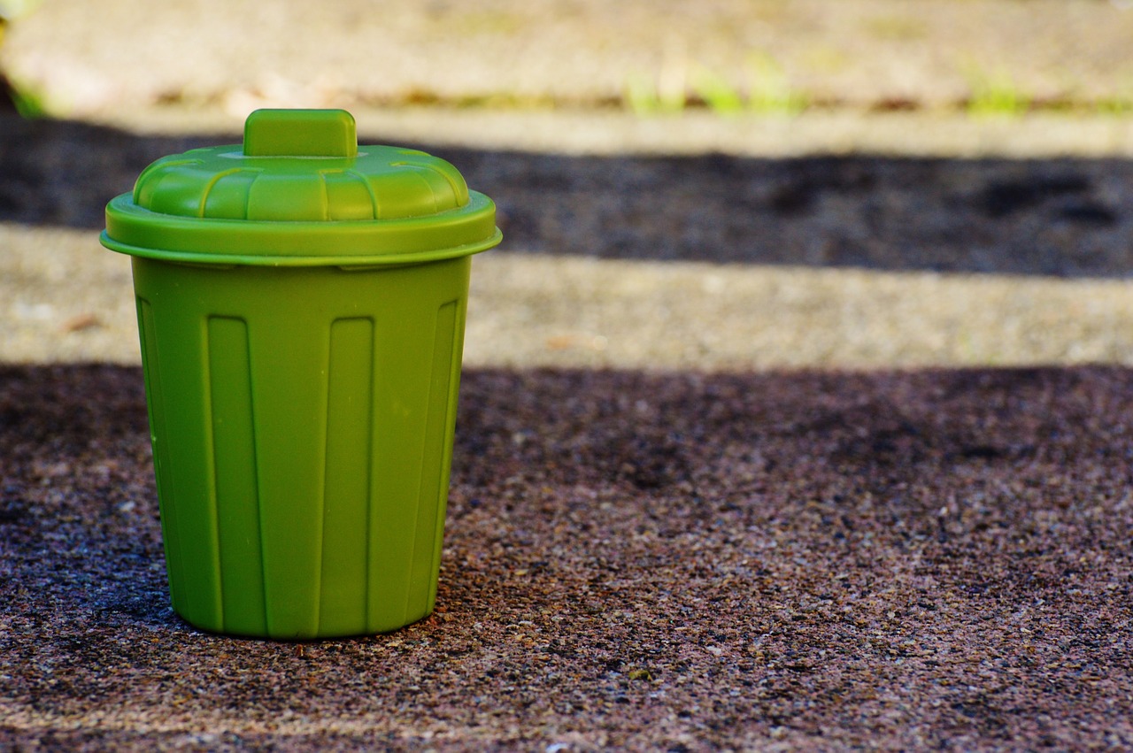 garbage can garbage bucket free photo