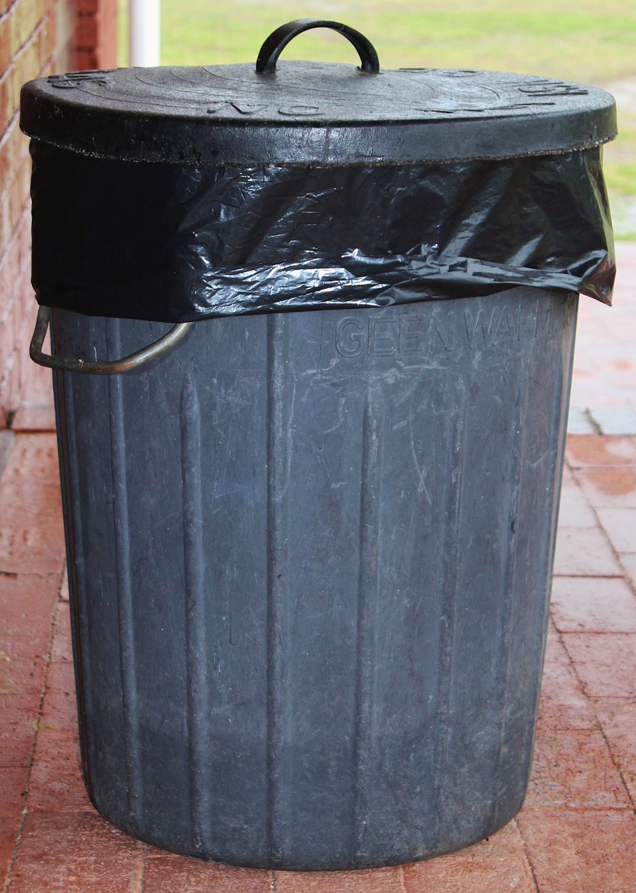 garbage can waste dustbin free photo
