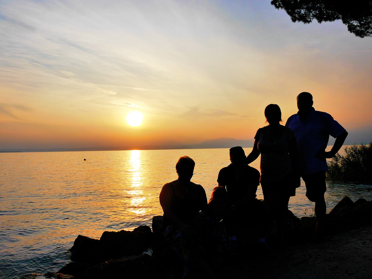 garda evening sun sunset free photo