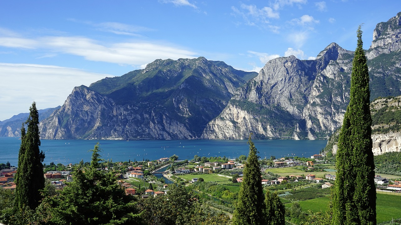 garda lago di garda lake free photo