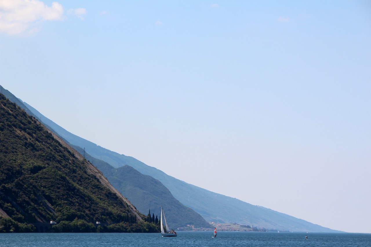 garda italy lake free photo